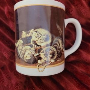 SALAMANDER Kittens 18th Century Henry Horatio Couldery Mug
